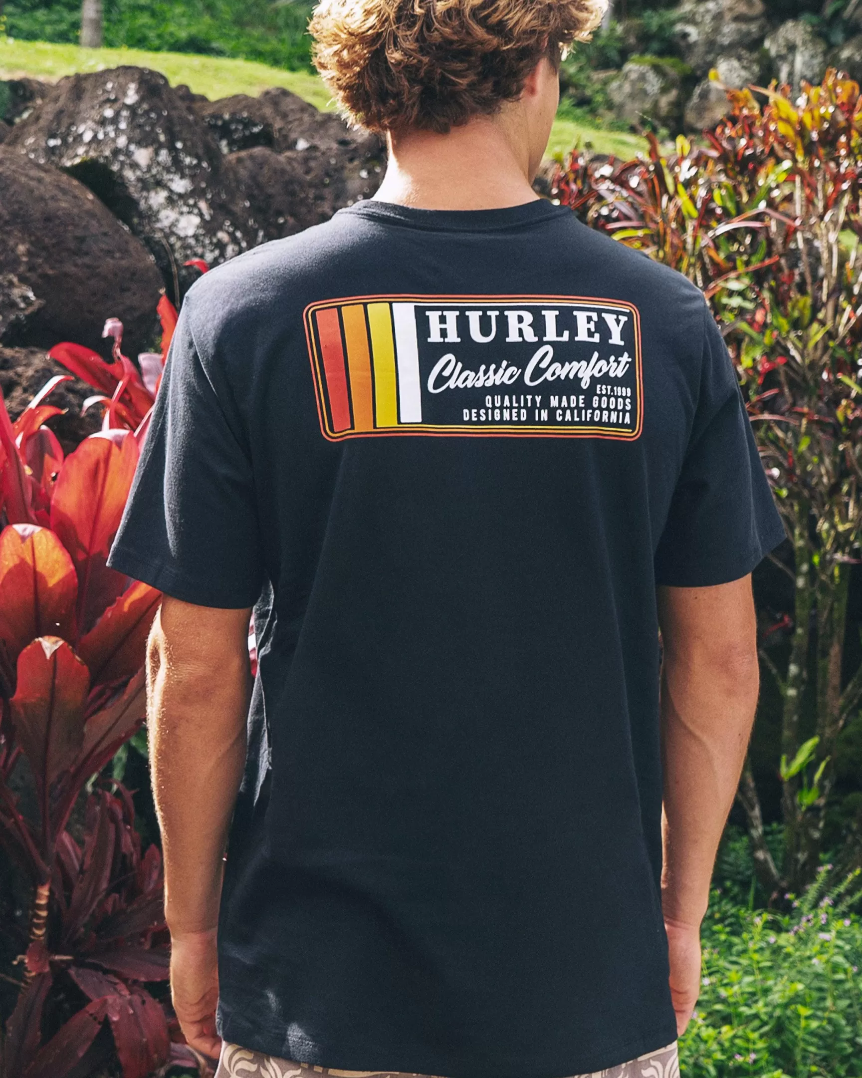 EVERYDAY CLASSIC COMFORT SHORT SLEEVE TEE*Hurley Hot