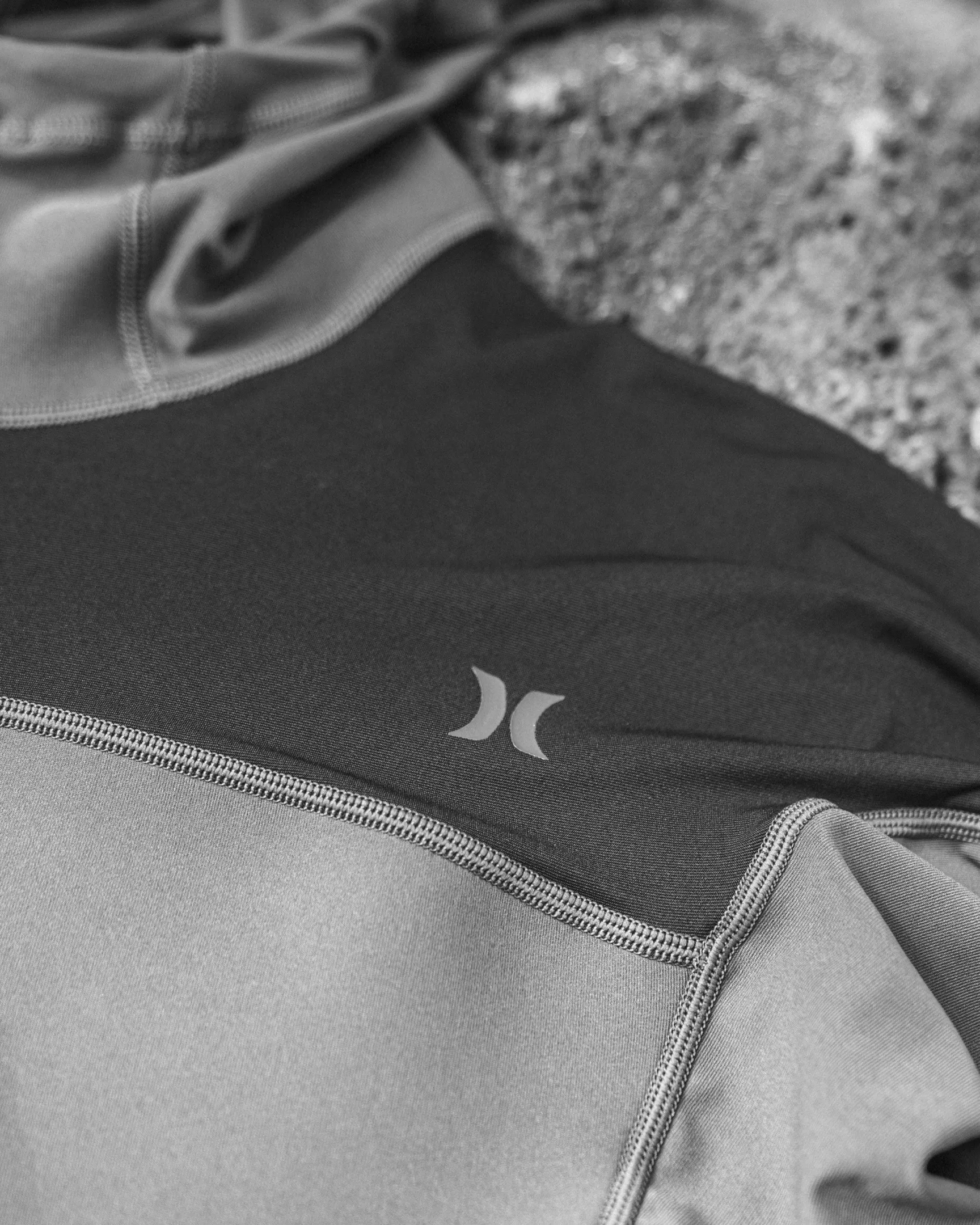 KAI LENNY X COAST GUARD HOODED LONG SLEEVE SURF TOP*Hurley Shop